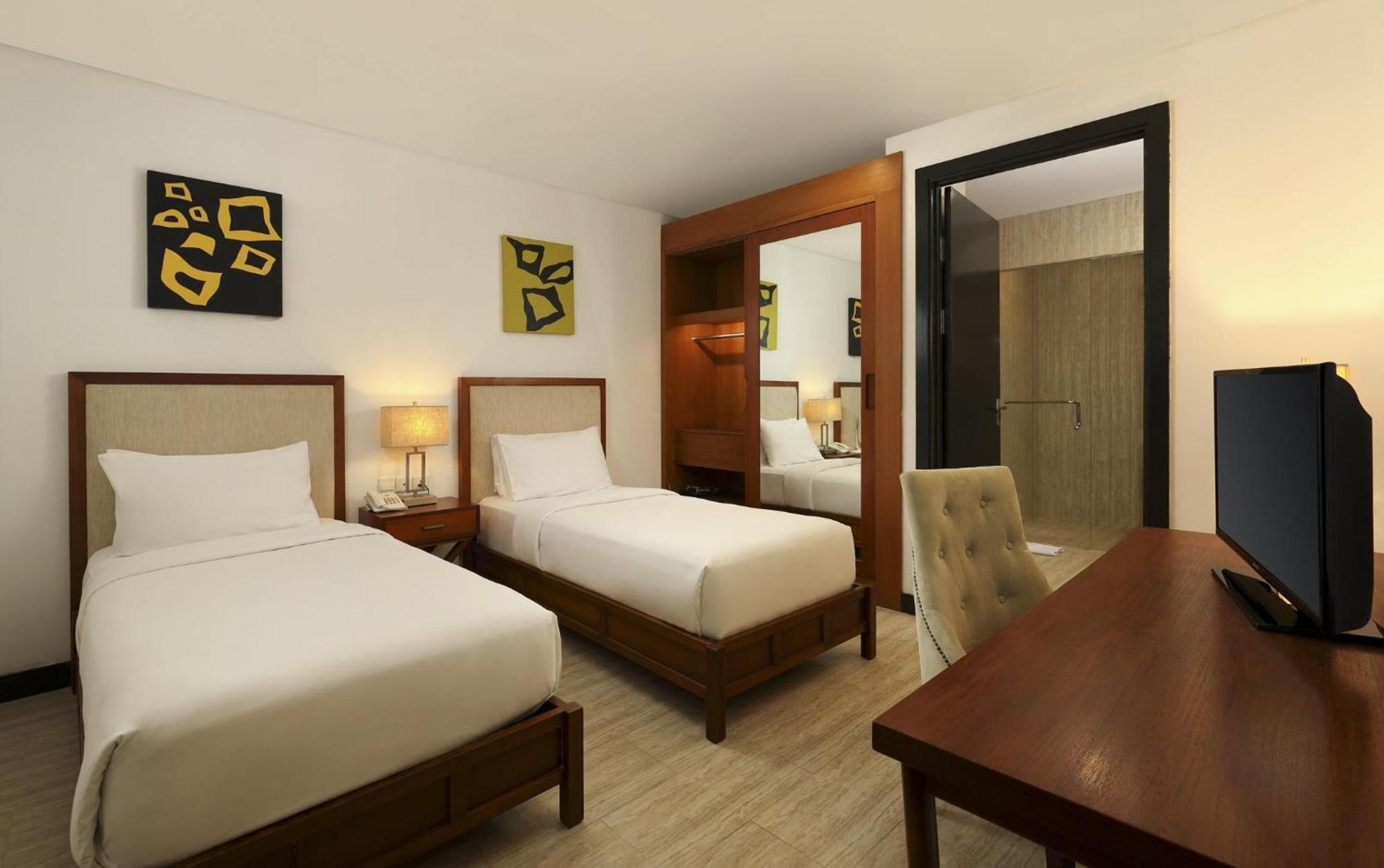 แอลวี8 รีสอร์ต โฮเต็ล บาหลี Hotel ชังกู ภายนอก รูปภาพ